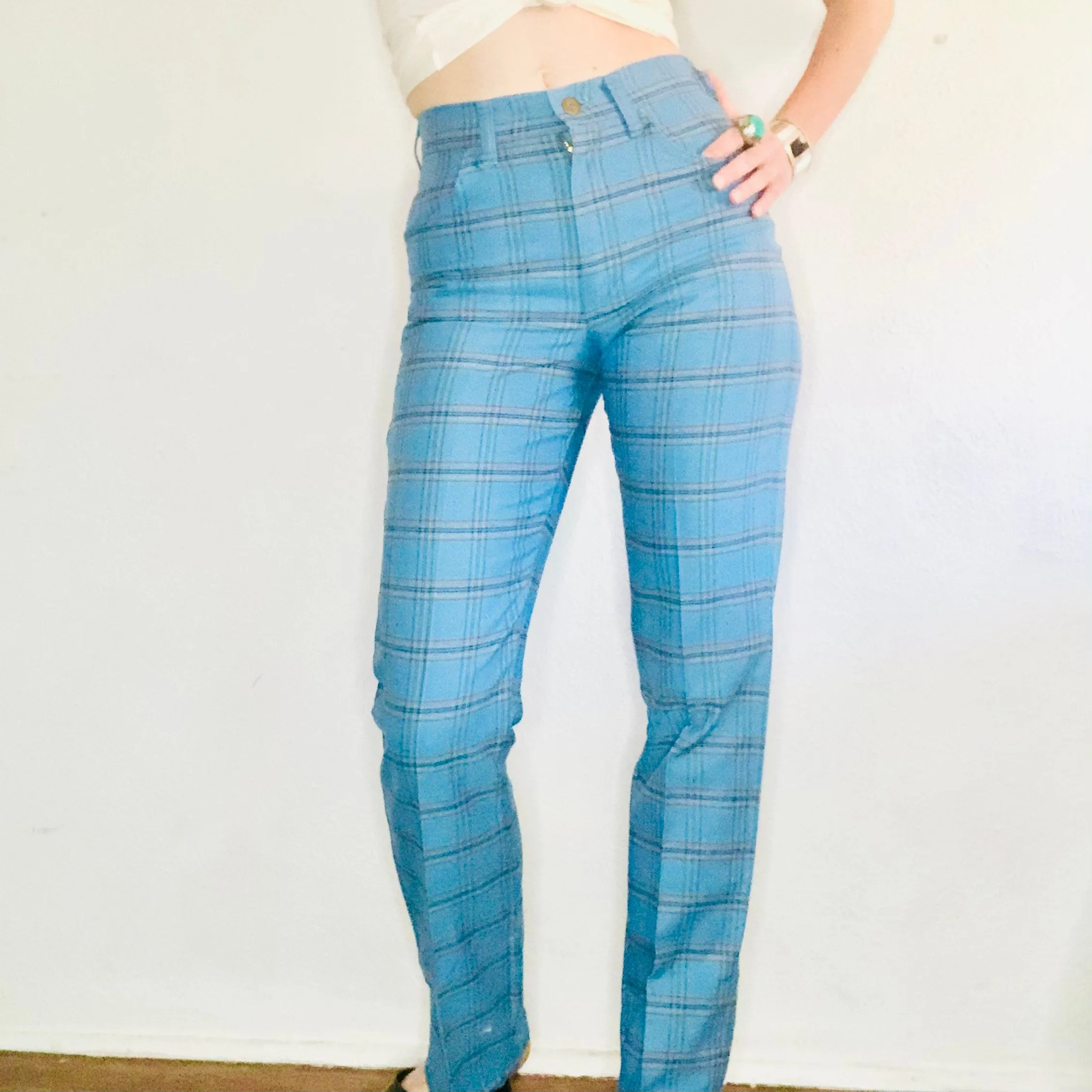 70'S VINTAGE LEE BLUE PLAID JEANS // WAIST SIZE 25
