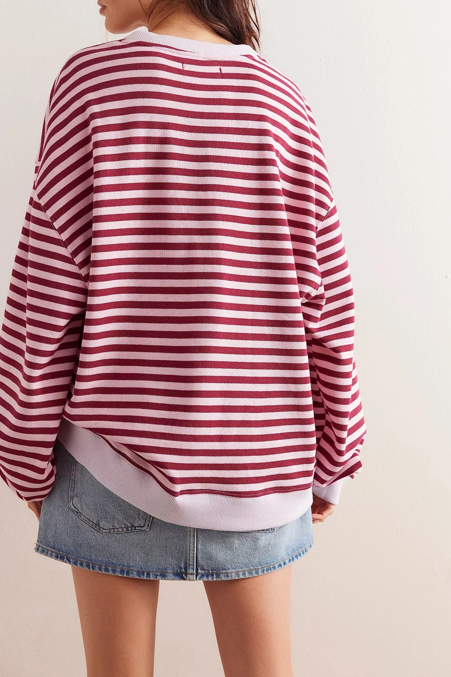 CLASSIC STRIPED OVERSIZED CREWNECK (RASPBERRY)