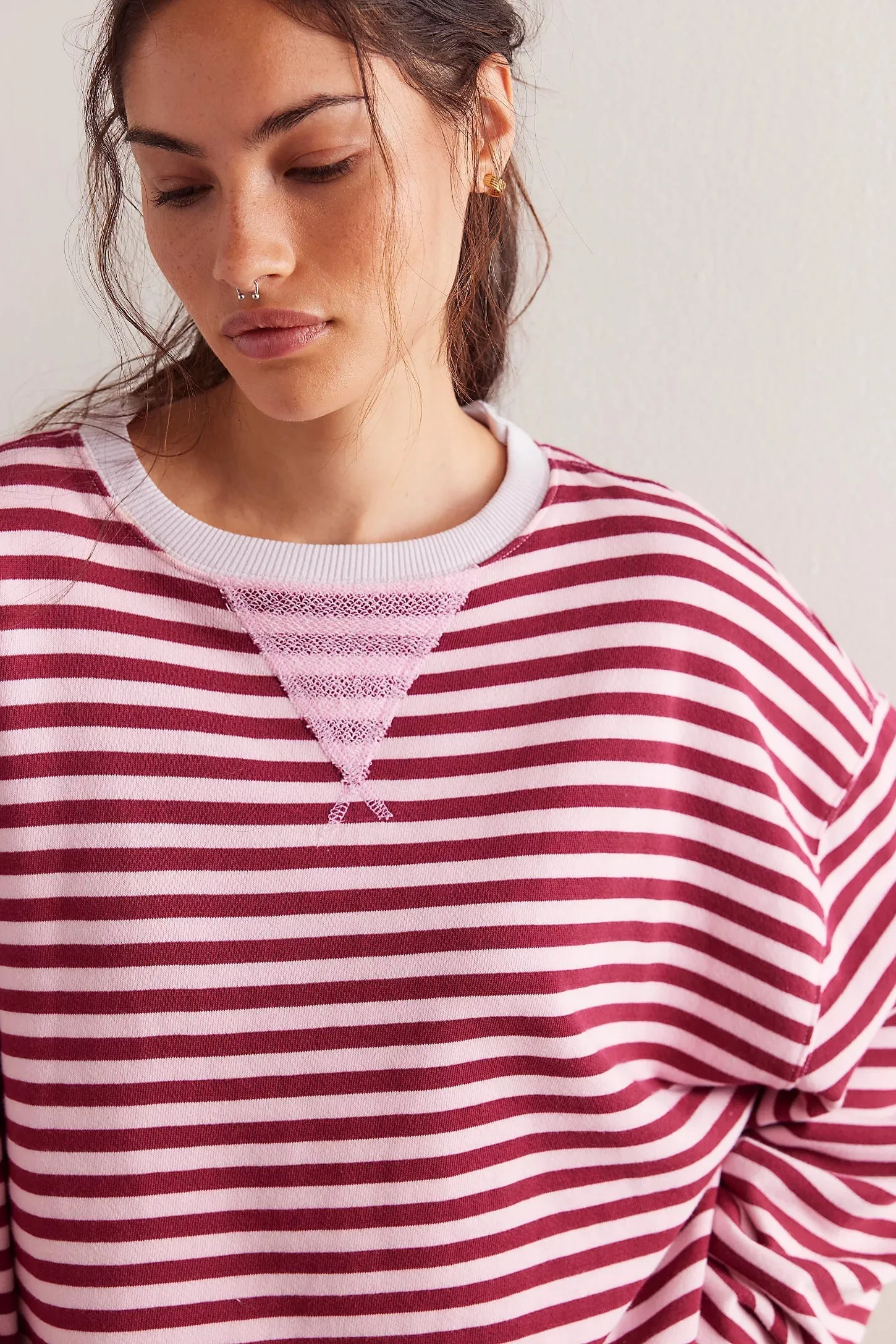 CLASSIC STRIPED OVERSIZED CREWNECK (RASPBERRY)