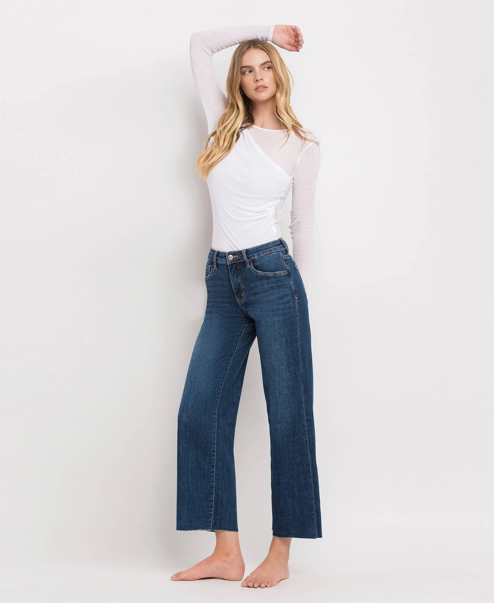 Finders Keepers- TUMMY CONTROL MID RISE WIDE LEG JEANS LV1311