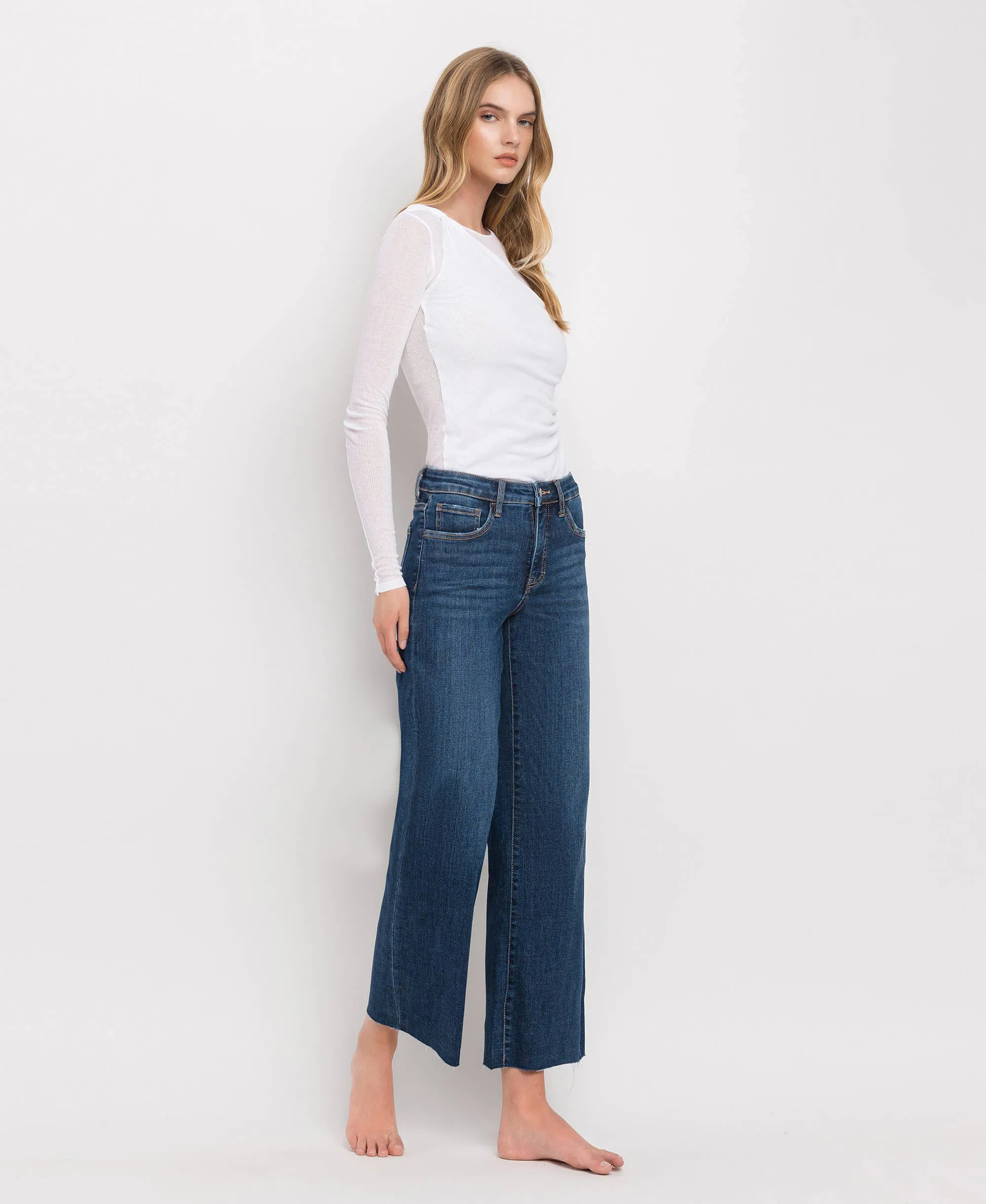 Finders Keepers- TUMMY CONTROL MID RISE WIDE LEG JEANS LV1311