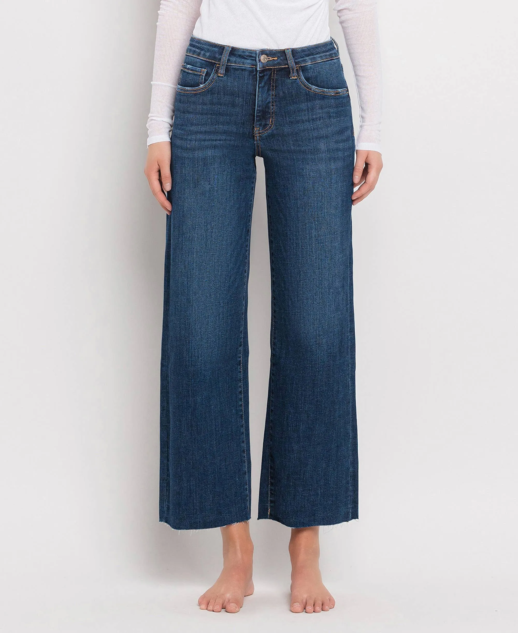 Finders Keepers- TUMMY CONTROL MID RISE WIDE LEG JEANS LV1311