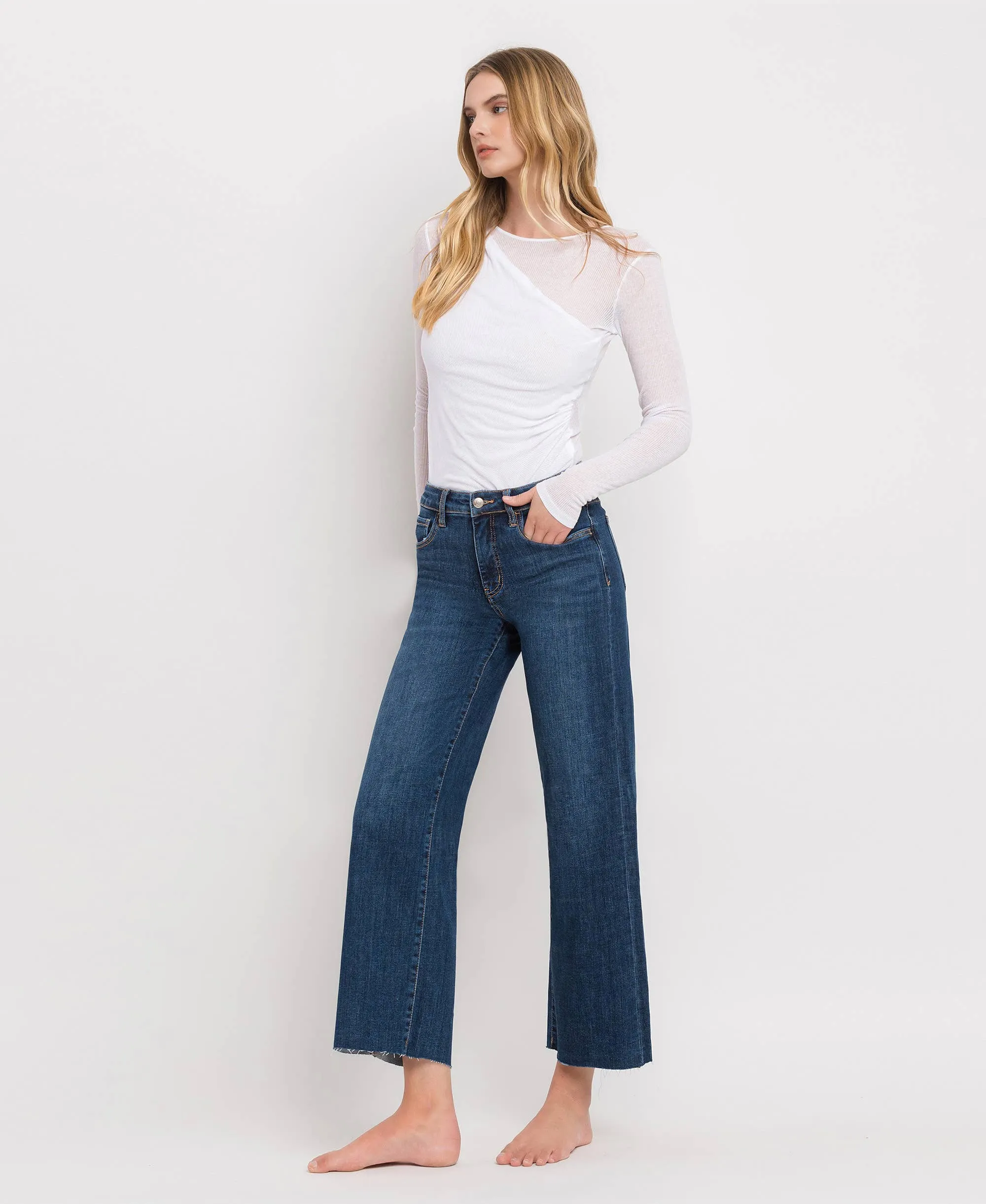 Finders Keepers- TUMMY CONTROL MID RISE WIDE LEG JEANS LV1311