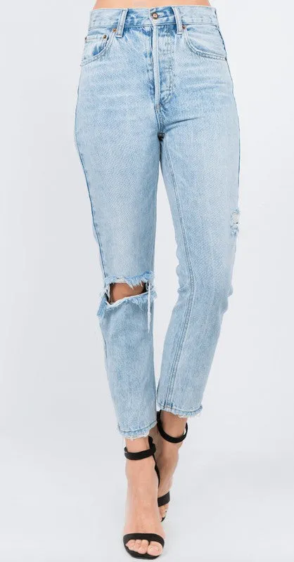 High-Waisted Boyfriend Jean