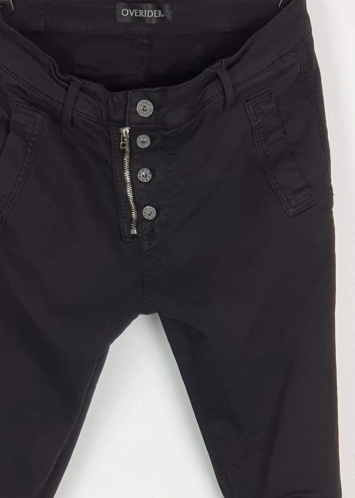 INGA | Skinny Jeans with Zip & Buttons | Black
